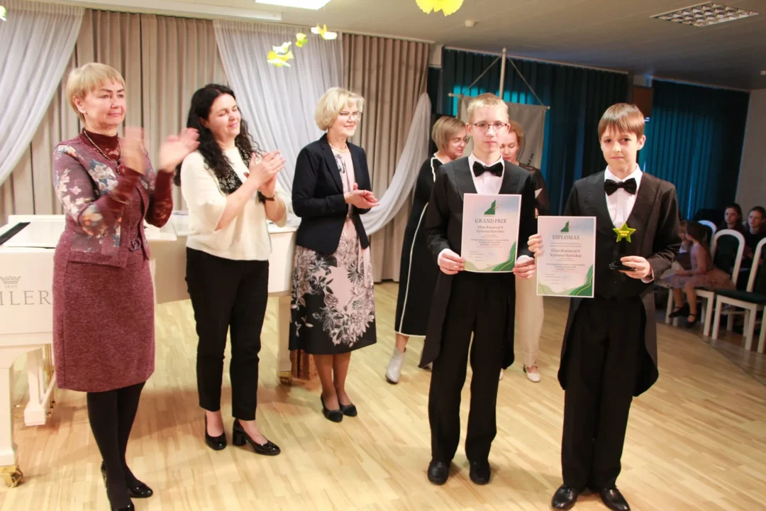 Muzika sujungia mus (3)