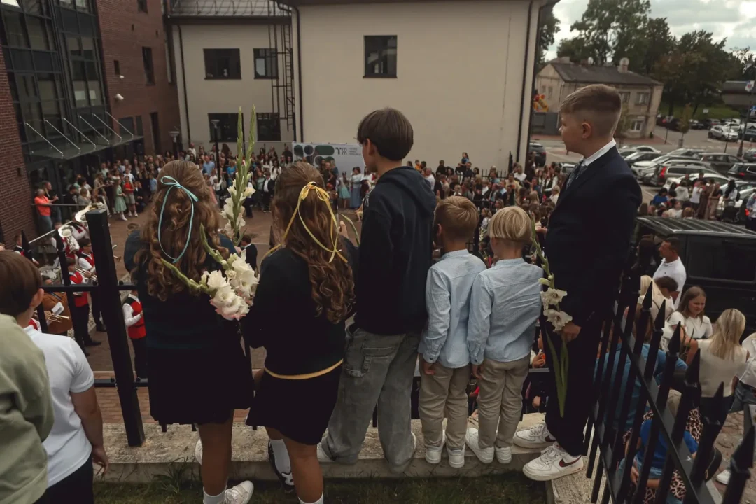 Fb img 1758106470135