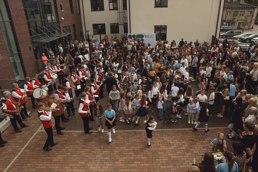 Fb img 1758106473772